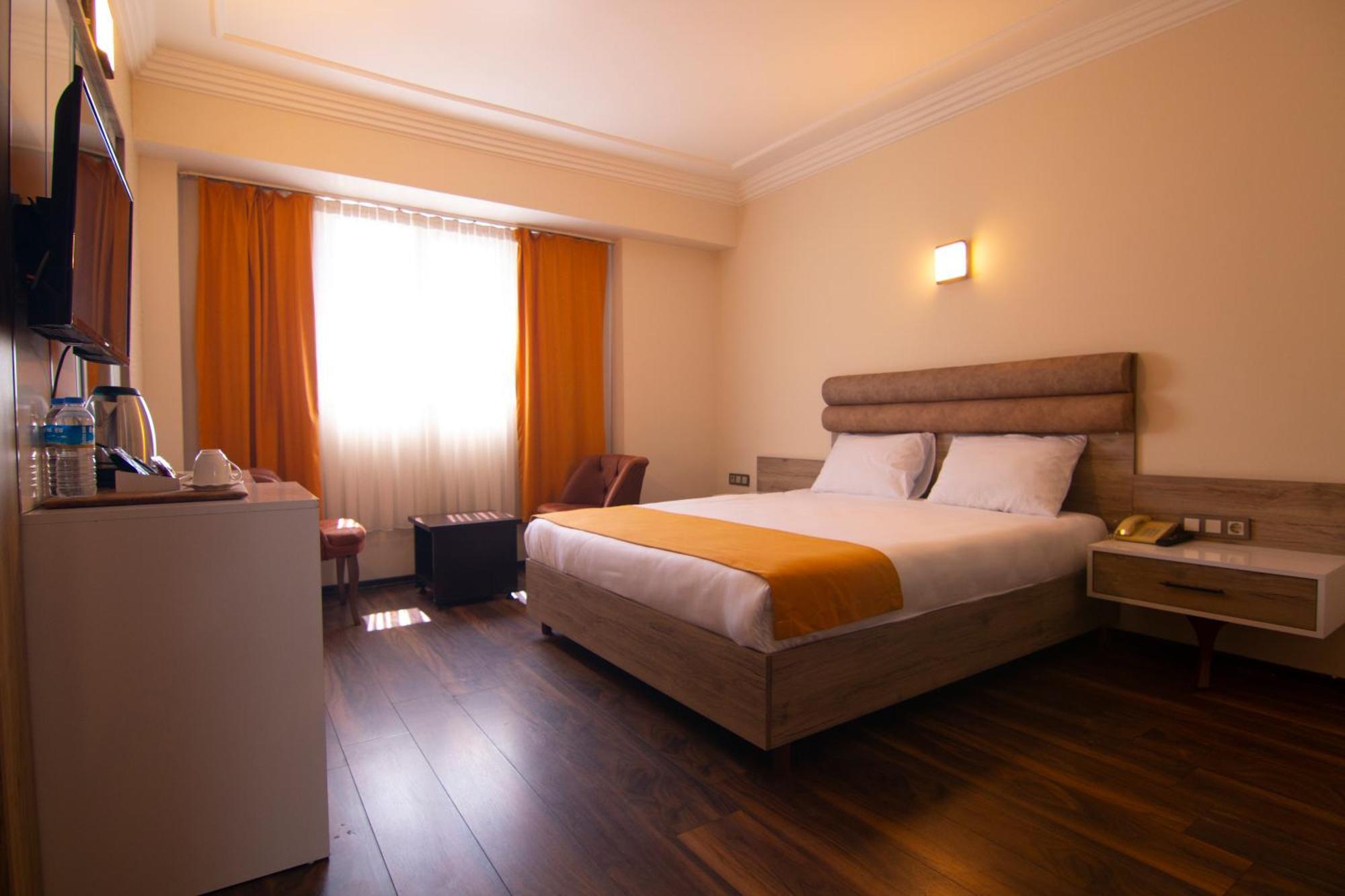 Anatolia Park Hotel Balqash Zewnętrze zdjęcie
