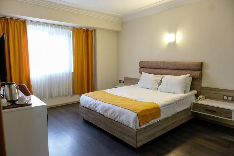 Anatolia Park Hotel Balqash Zewnętrze zdjęcie